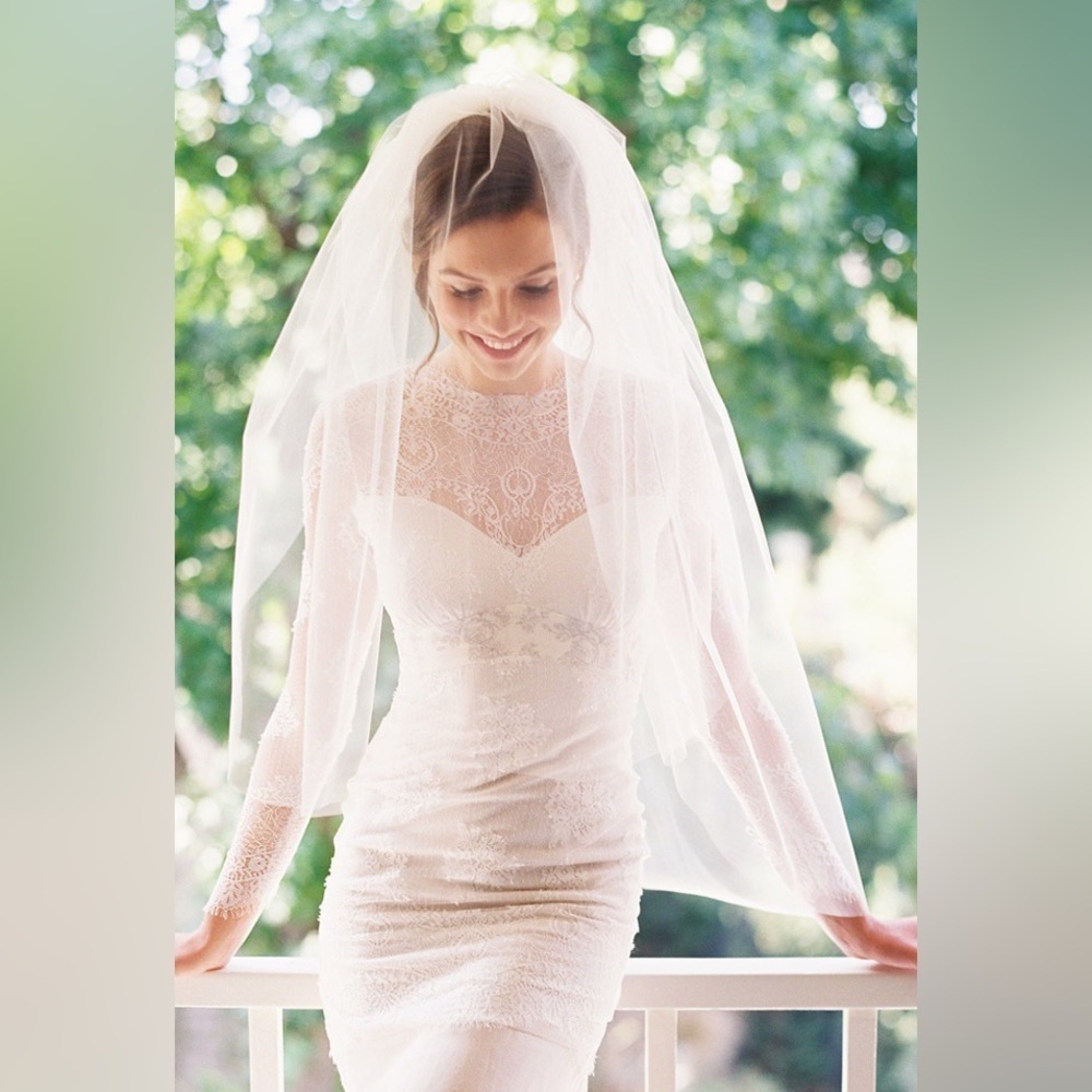 White Fingertip Wedding Veil with Blusher - Picture 2 of 10